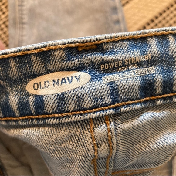 Old Navy Power Straight High Rise Jeans - Picture 7 of 9